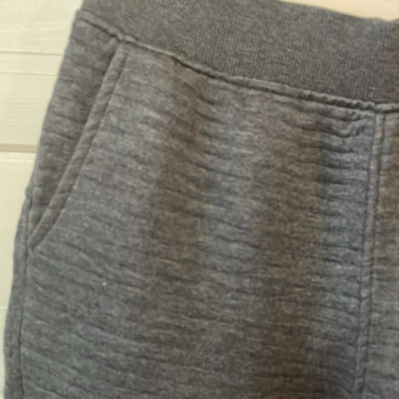 Athleta Women’s
Textured Cropped Pull-On
SweatPant Gray High Rise Size XS/TP. - Picture 2 of 11